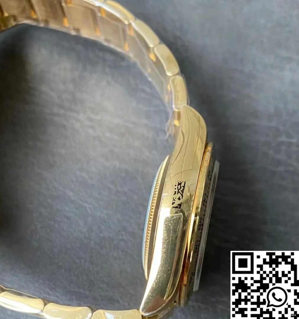 M116508-0015 Daytona Yellow BT Factory Rolex Gold 0421